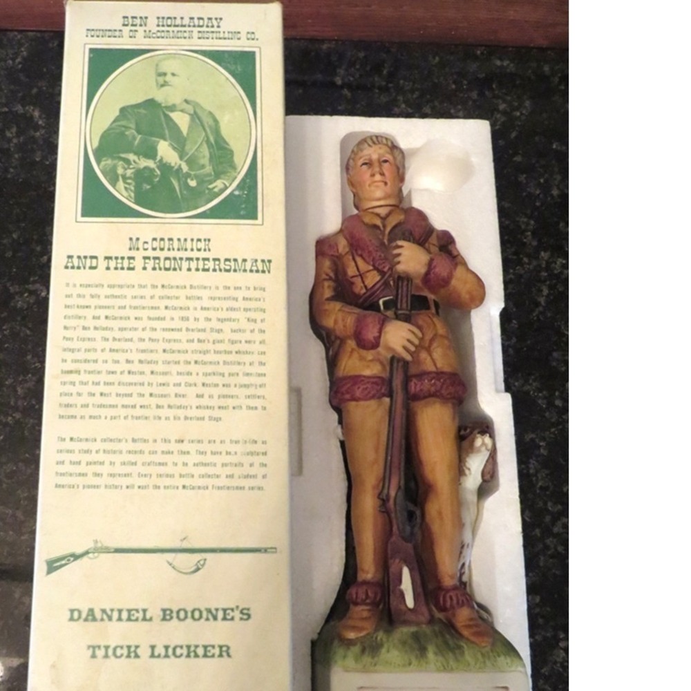 Vintage McCormick Daniel Boone Bourbon Whiskey Decanter w/ Box 86 Proof‎ Empty - Picture 7 of 16